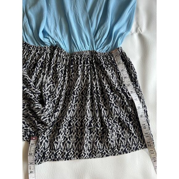 Alythea Blue Print Snap Front Romper Open Back Size Large Preppy Casual - Picture 11 of 11